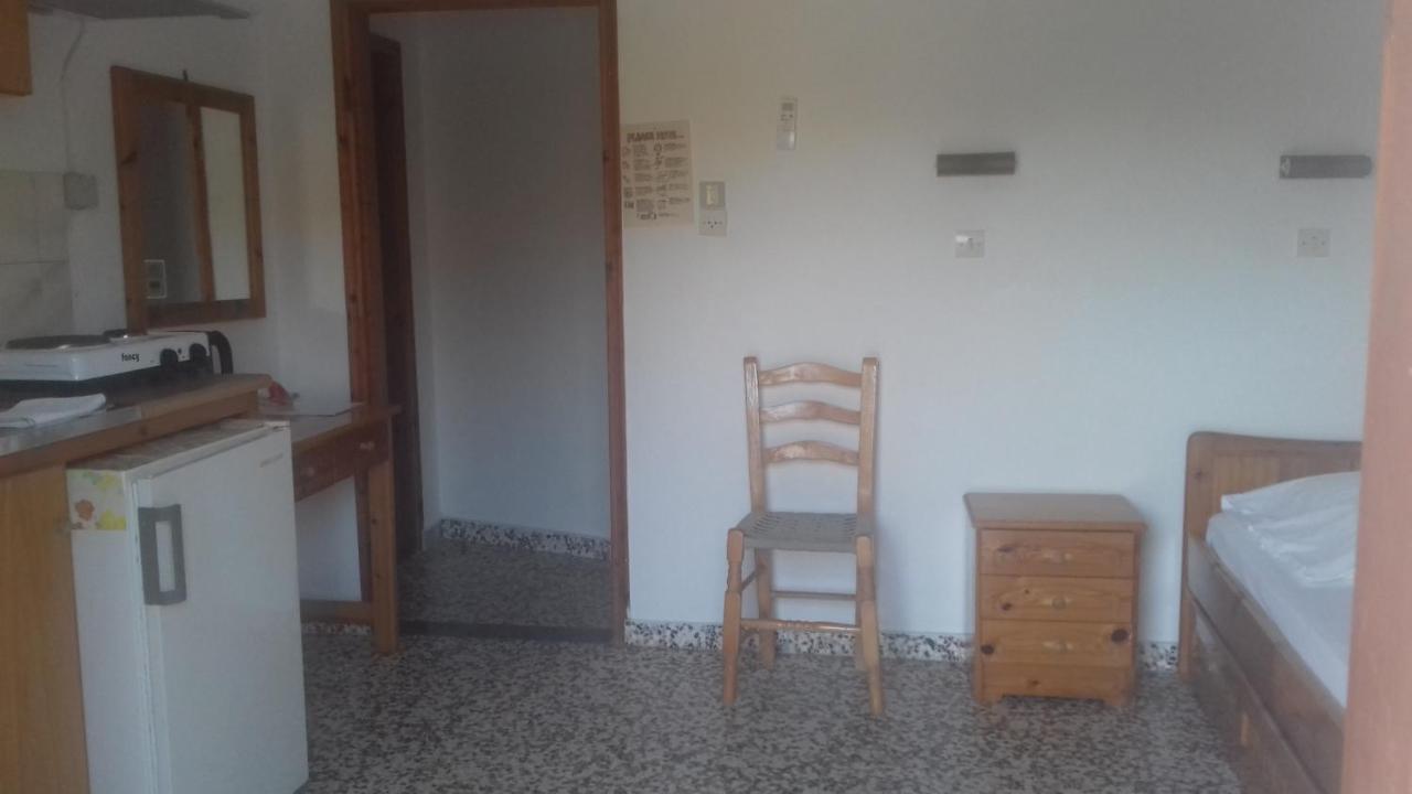 Panormitis Studios Kéfalos Buitenkant foto